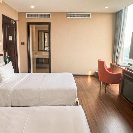 Yarra Ocean Suites Danang Екстериор снимка