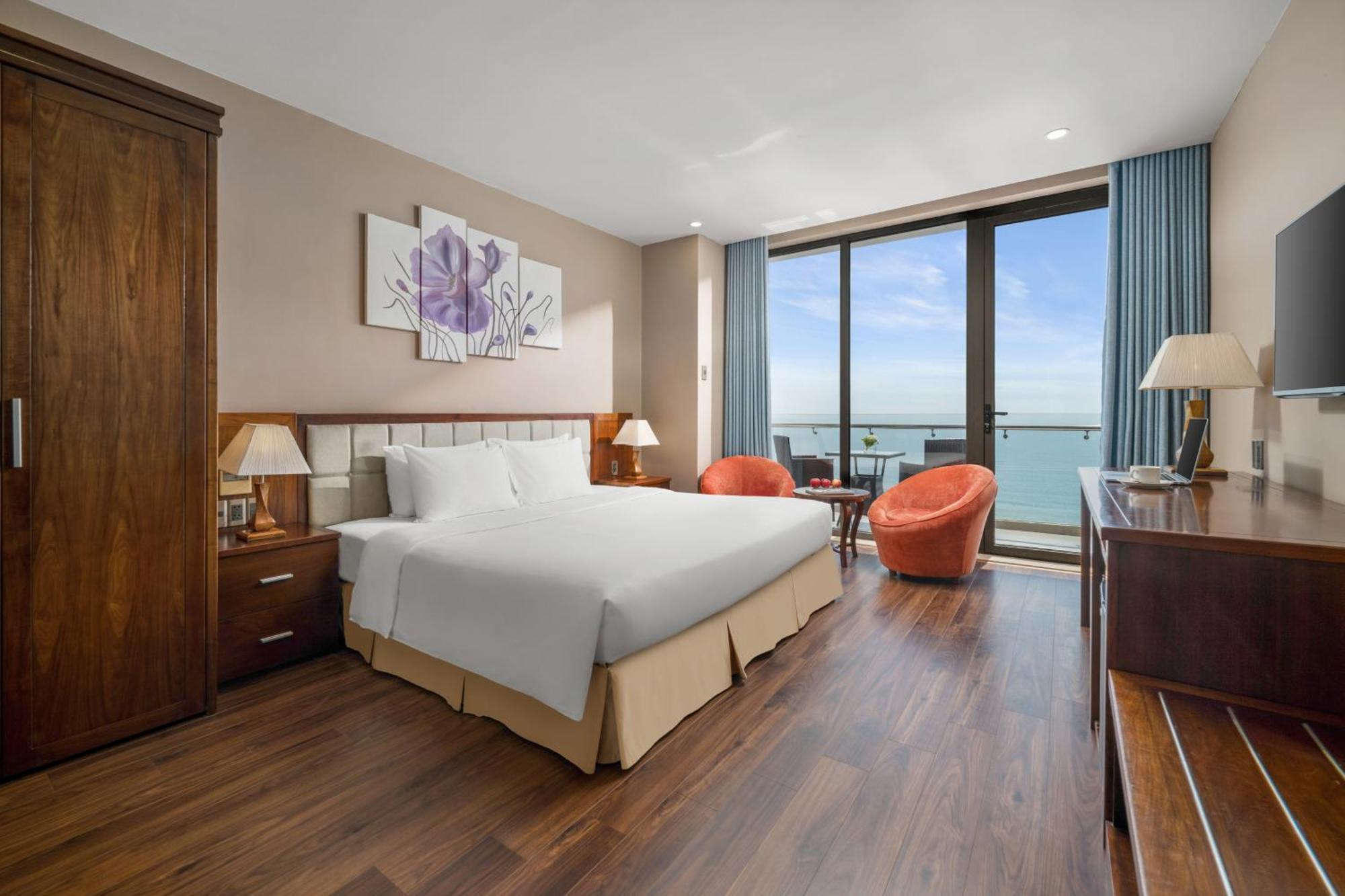 Yarra Ocean Suites Danang Екстериор снимка