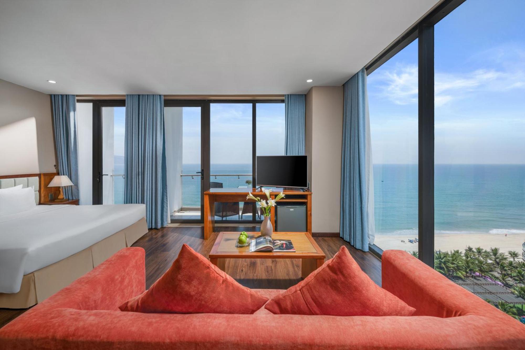 Yarra Ocean Suites Danang Екстериор снимка