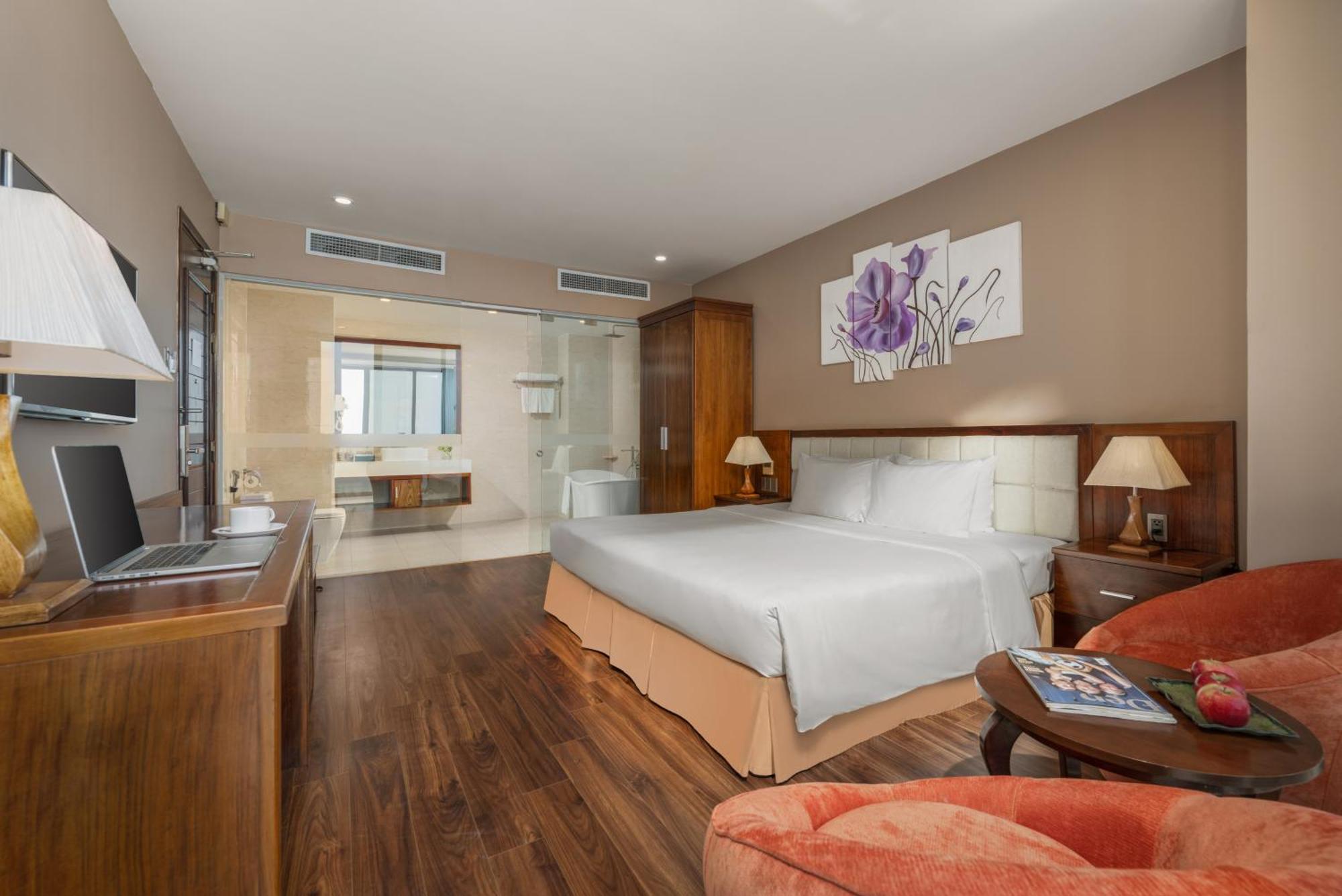 Yarra Ocean Suites Danang Екстериор снимка