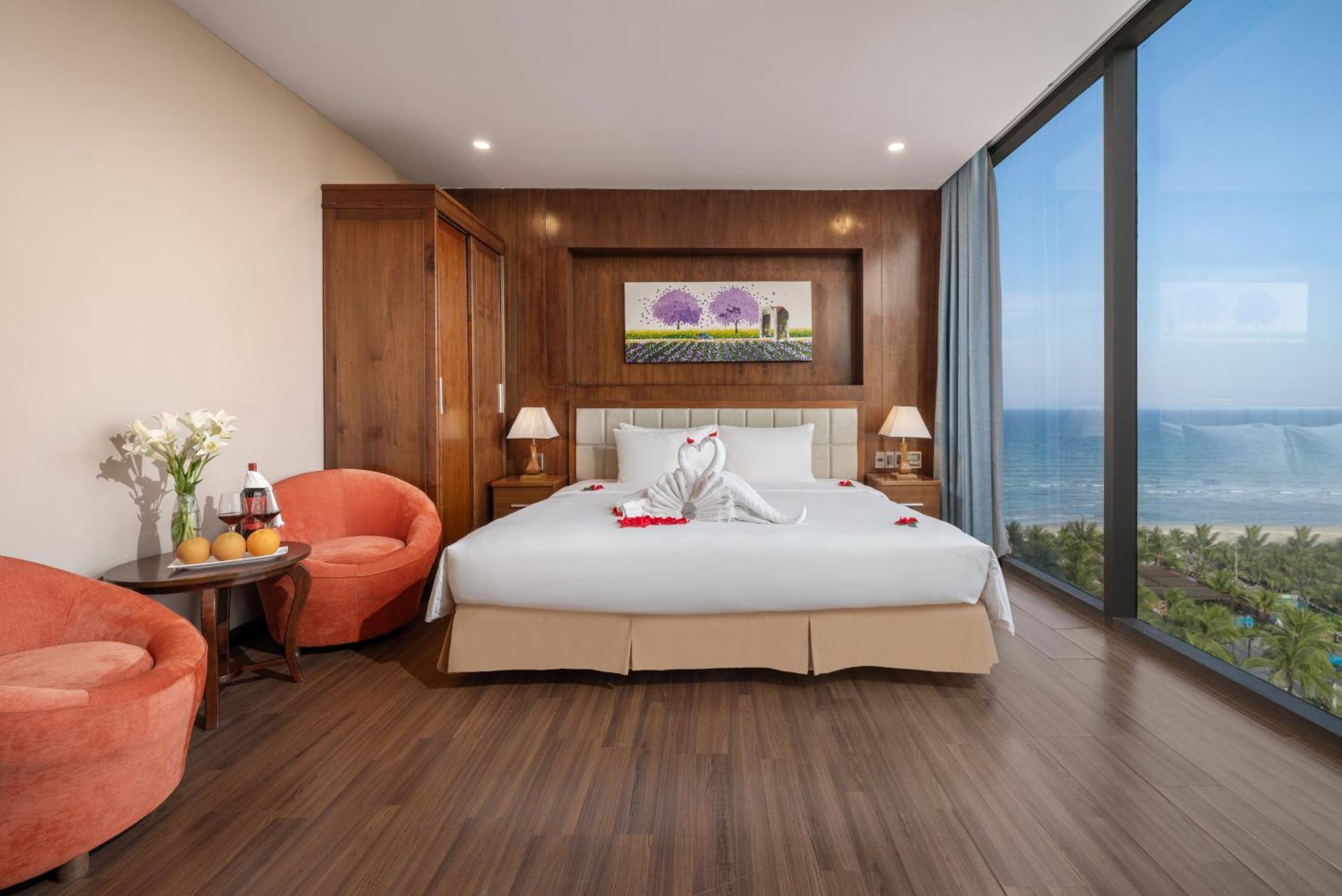 Yarra Ocean Suites Danang Екстериор снимка