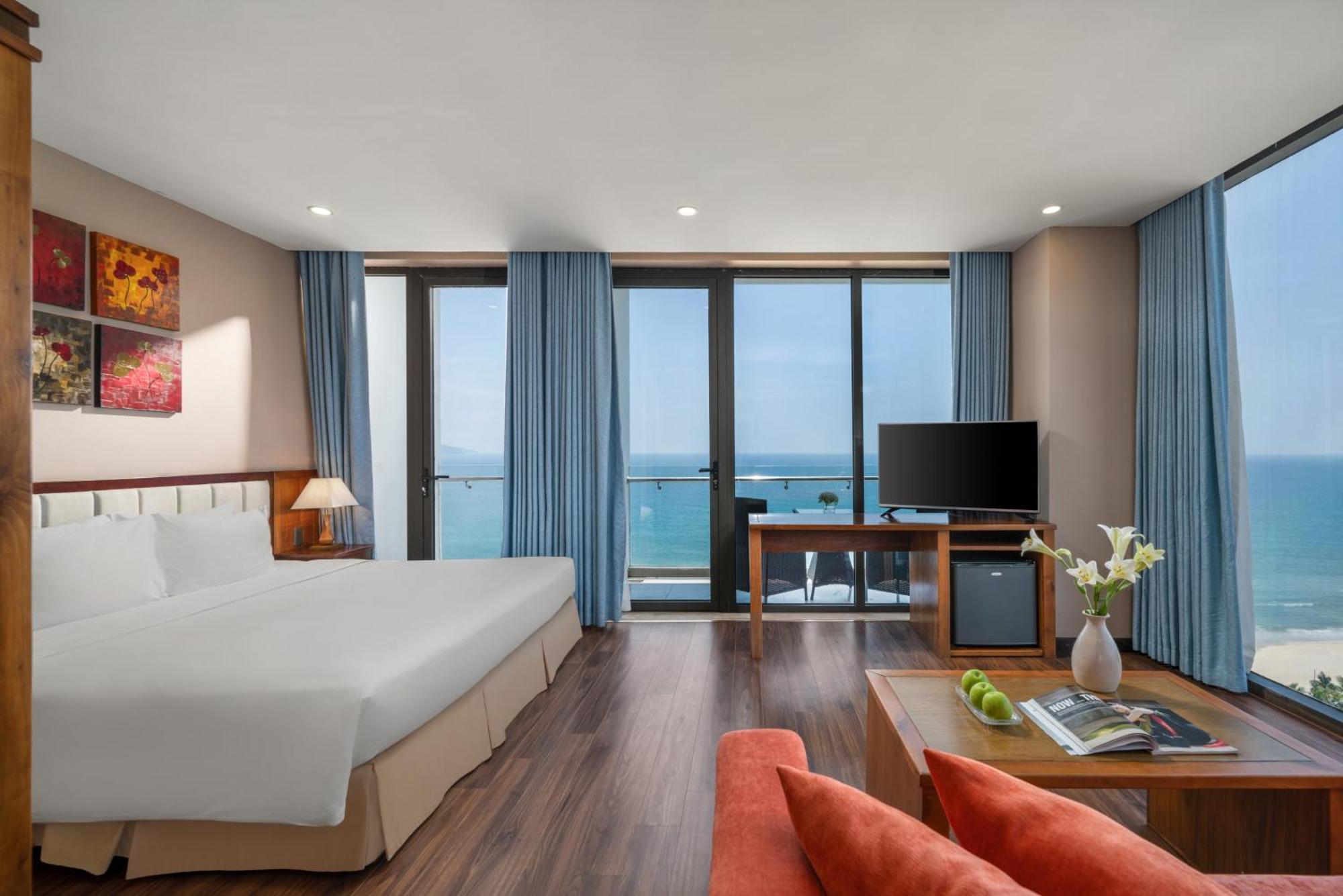 Yarra Ocean Suites Danang Екстериор снимка