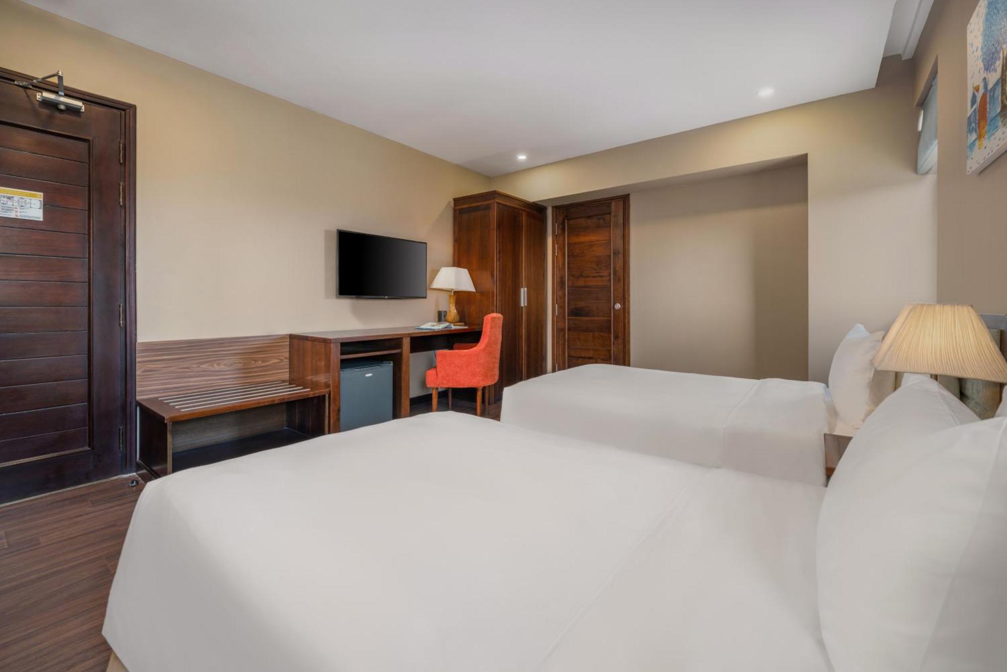 Yarra Ocean Suites Danang Екстериор снимка