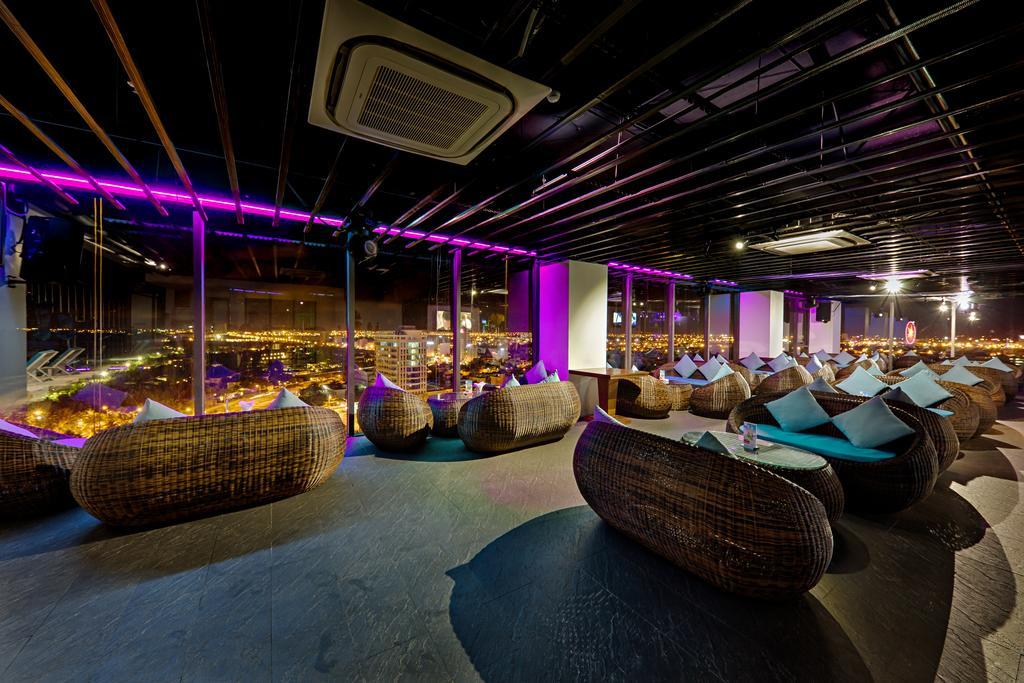 Yarra Ocean Suites Danang Екстериор снимка